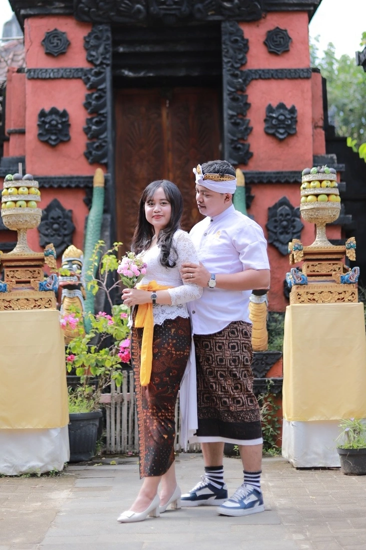 A Dewi & Dwi 6