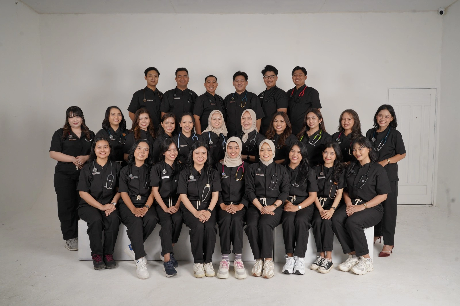 GALERI 8_Foto Bersama 2