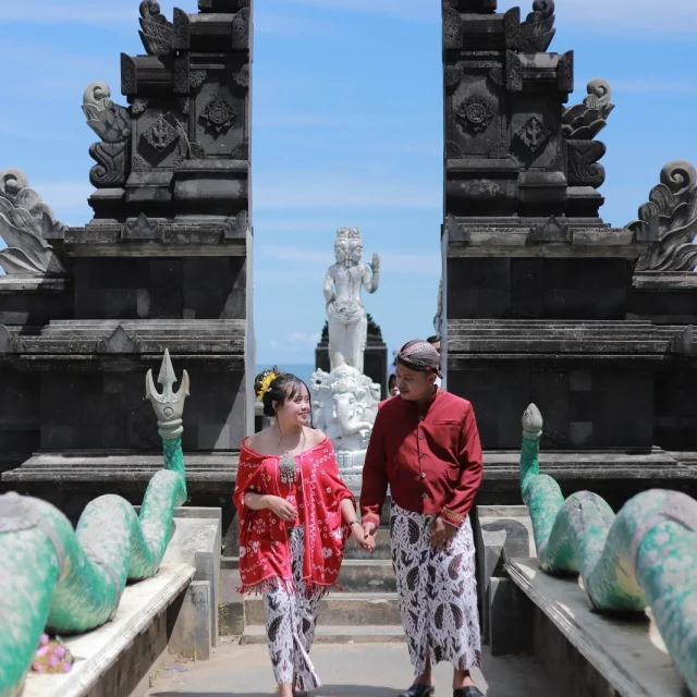Dewi & Dwi 11