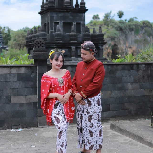 Dewi & Dwi 13
