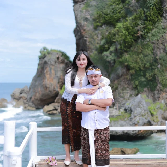 Dewi & Dwi 8