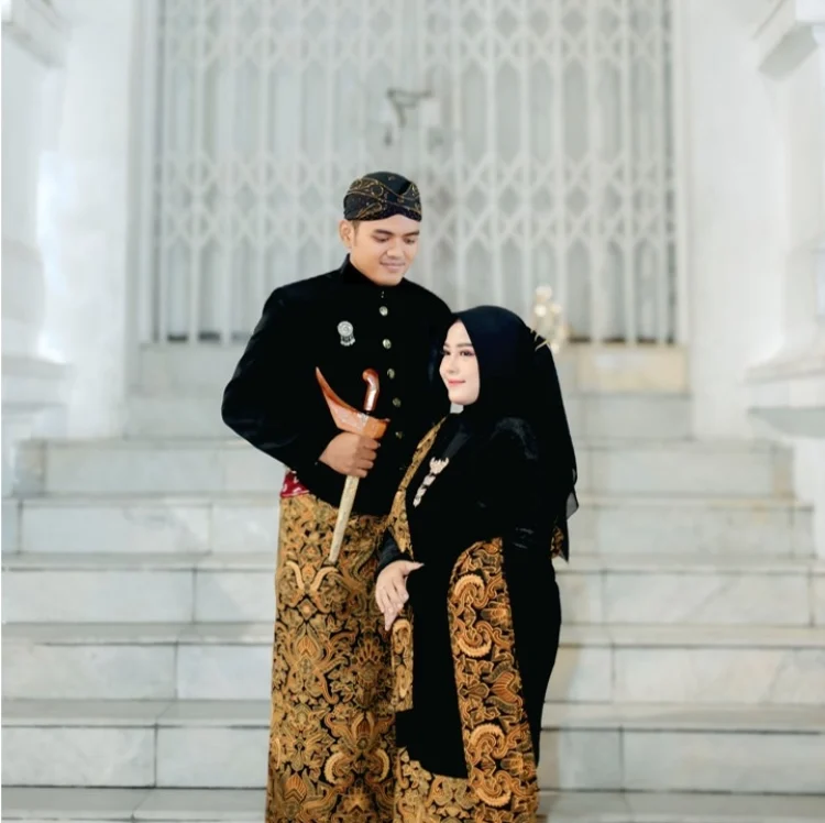 TIWI-RIZKI 7